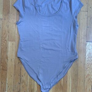Old Navy Women's Tan
Bodysuit